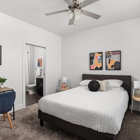 Cozysuites Spacious 2Br Next To Whole Foods Индианаполис Экстерьер фото