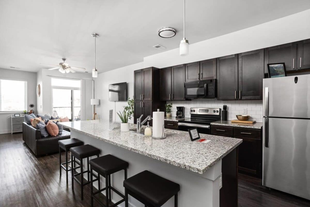 Cozysuites Spacious 2Br Next To Whole Foods Индианаполис Экстерьер фото
