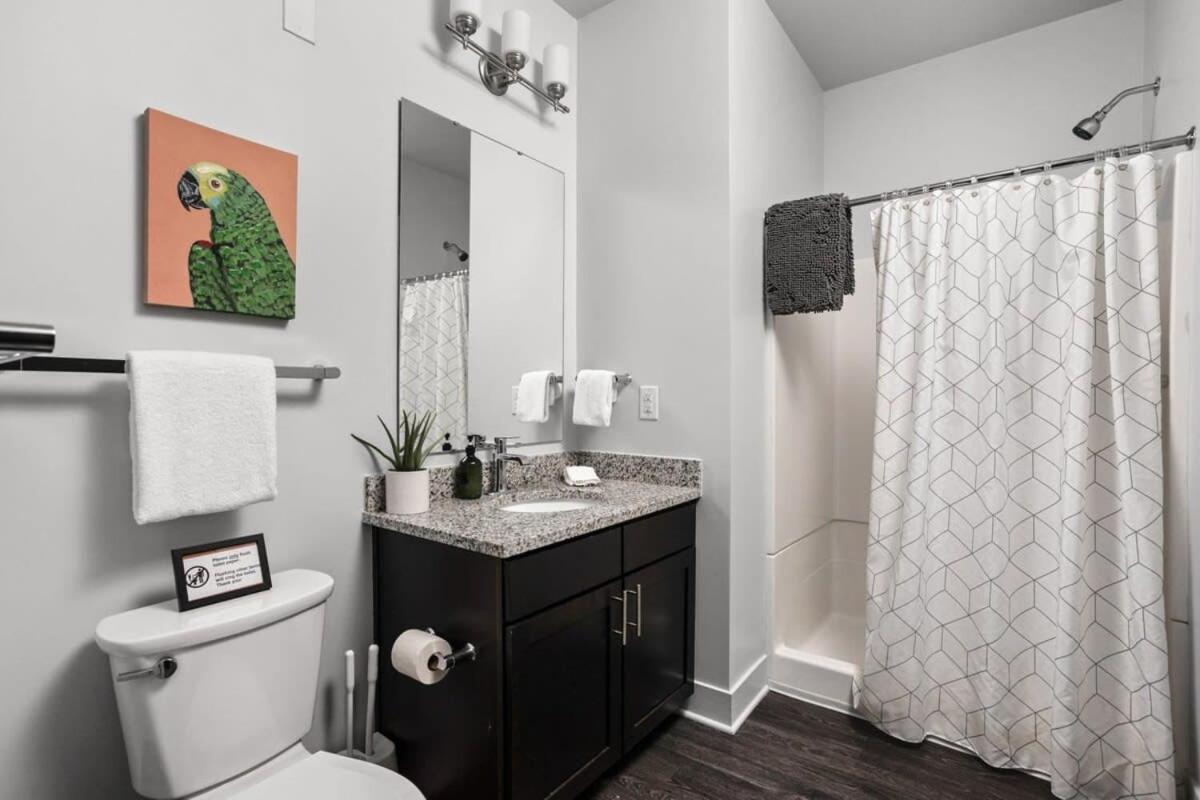 Cozysuites Spacious 2Br Next To Whole Foods Индианаполис Экстерьер фото